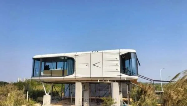 Outdoor Space Capsule House for Resort Project Modern technology design prefabhouse double glass soundproof capsule house
